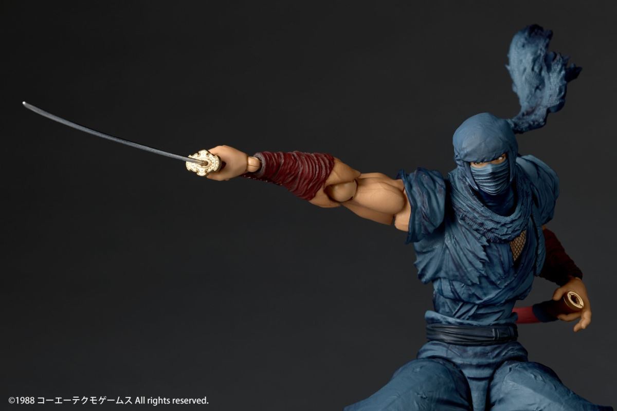 Revoltech Amazing Yamaguchi Ryu Hayabusa NINJA GAIDEN Ver