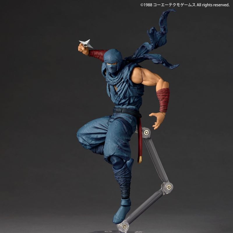 Revoltech Amazing Yamaguchi Ryu Hayabusa NINJA GAIDEN Ver