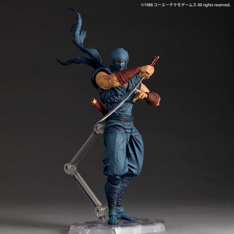 Revoltech Amazing Yamaguchi Ryu Hayabusa NINJA GAIDEN Ver