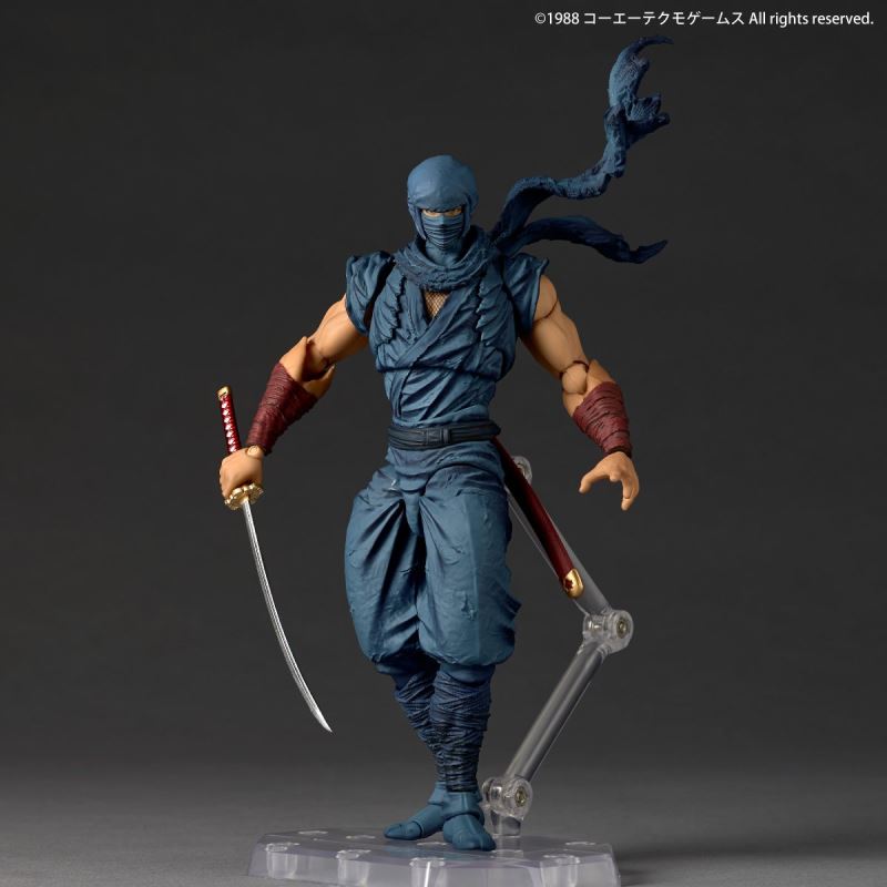 Revoltech Amazing Yamaguchi Ryu Hayabusa NINJA GAIDEN Ver