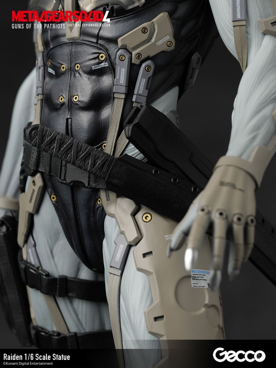 Raiden statue from Metal Gear Solid 4 Guns of the Patriots