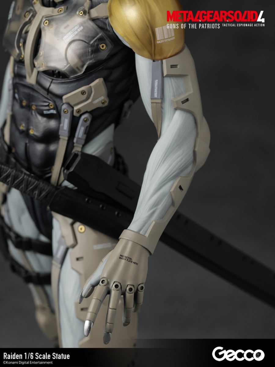 Raiden statue from Metal Gear Solid 4 Guns of the Patriots
