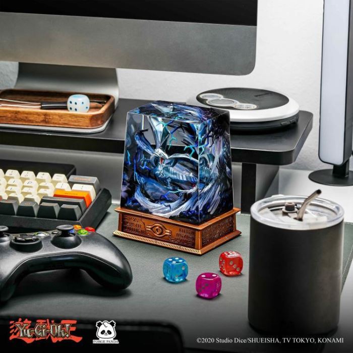 Yu-Gi-Oh! Blue-Eyes White Dragon Diorama LED Lamp