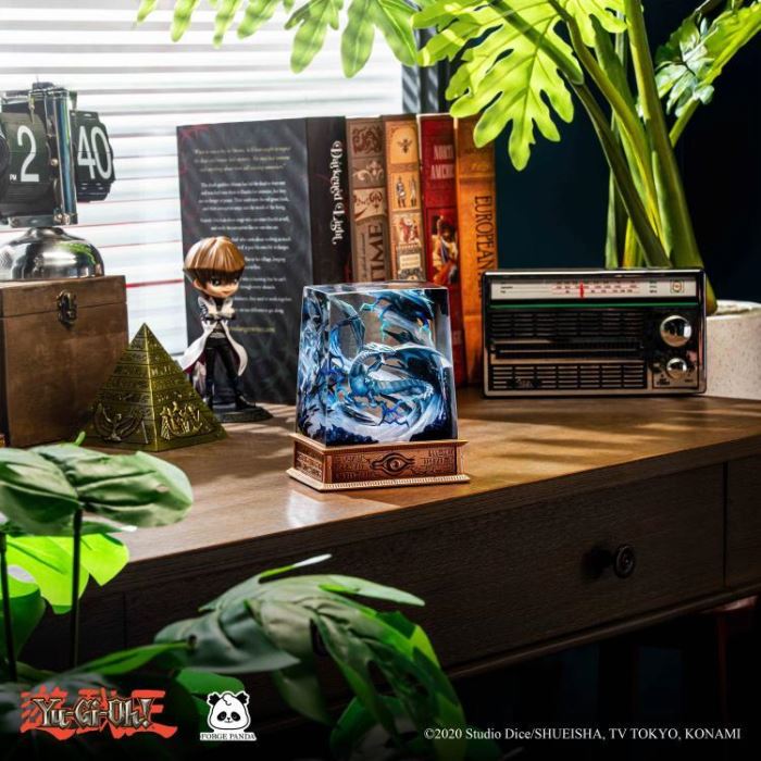 Yu-Gi-Oh! Blue-Eyes White Dragon Diorama LED Lamp