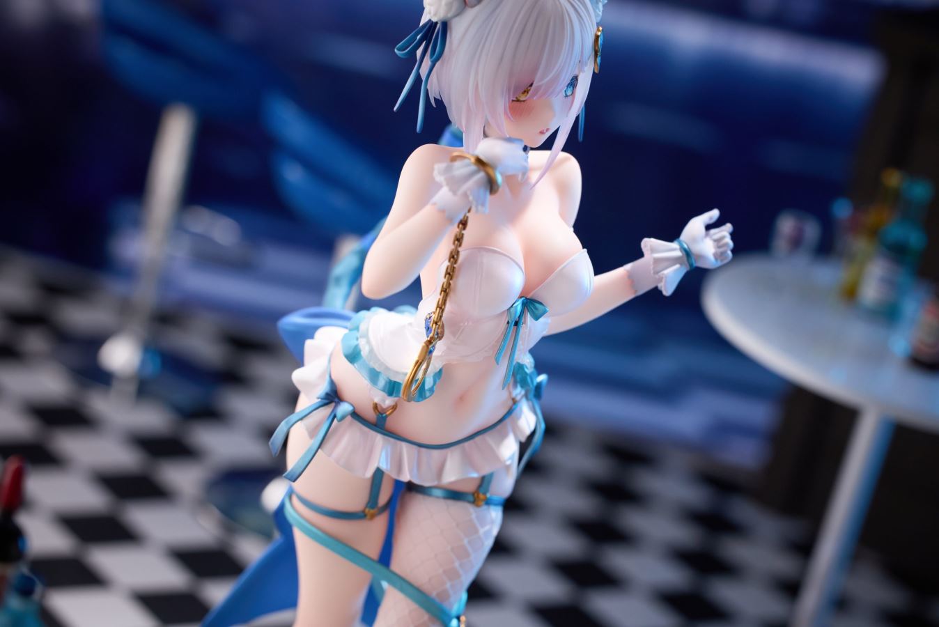 Bound Cat Putica-chan illustrated by Fernemo