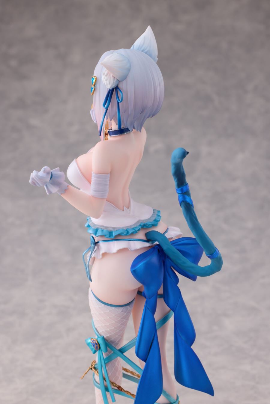 Bound Cat Putica-chan illustrated by Fernemo