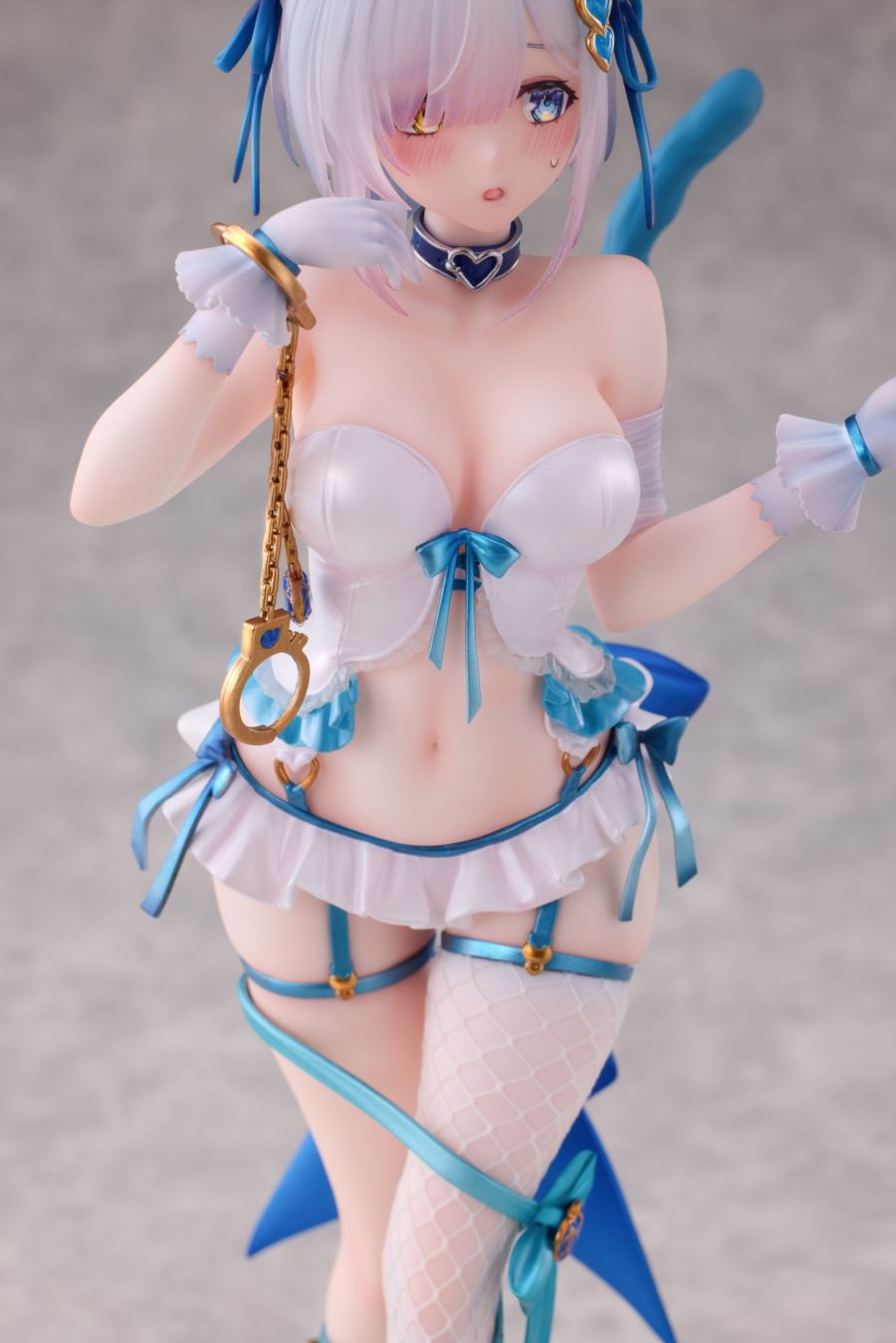 Bound Cat Putica-chan illustrated by Fernemo