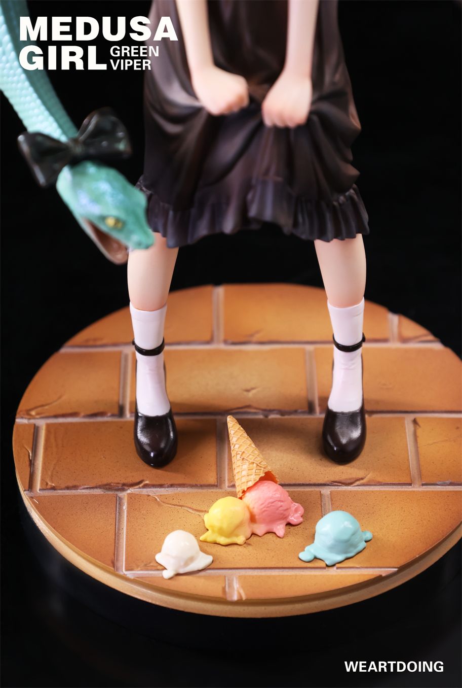 Medusa Girl Green Viper & Crimson Viper