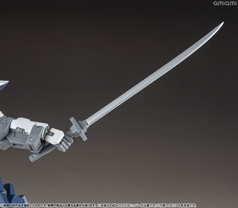 Full Metal Panic! Family 1/48 Azure Raven with Type 10 Modified Monomolecular Blade Plated Ver. + Special Display Base Designed by Kanetake Ebikawa