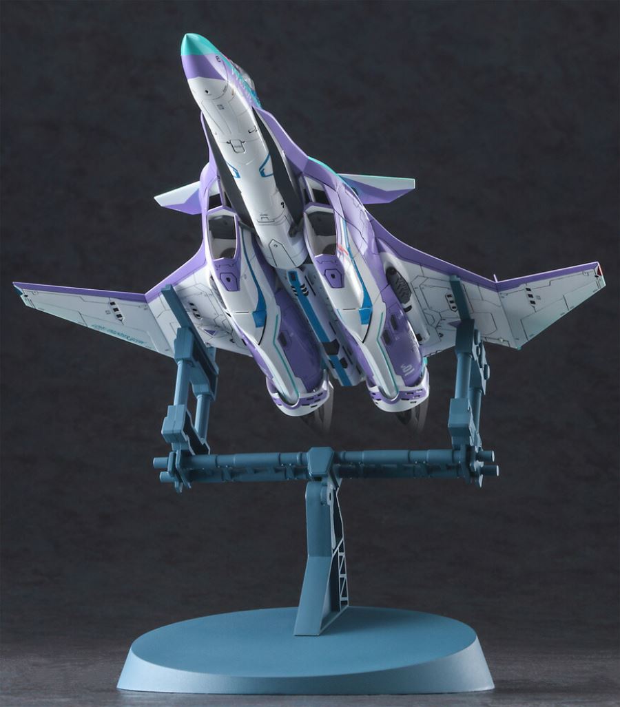 Macross Delta the Movie: Passionate Walküre VF-31S Siegfried Mikumo Guynemer Color 1/72