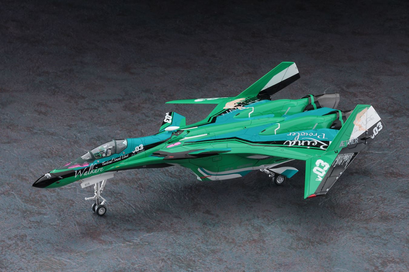 Macross Delta the Movie: Passionate Walküre VF-31E Siegfried Reina Prowler Color 1/72