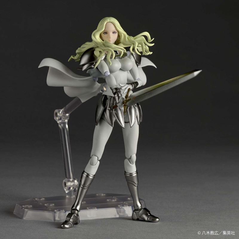Revoltech Smiling Teresa - Claymore