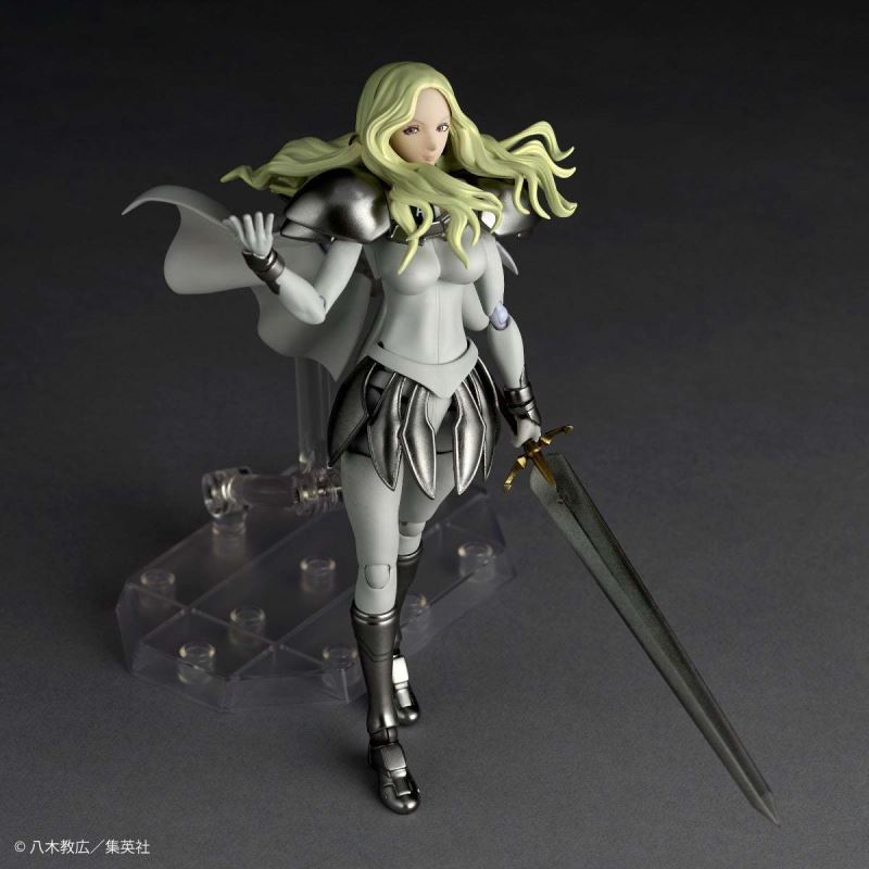 Revoltech Smiling Teresa - Claymore