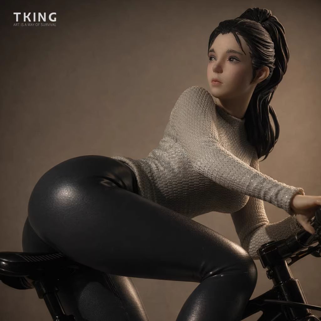Bicycle Riding Girl 1/6