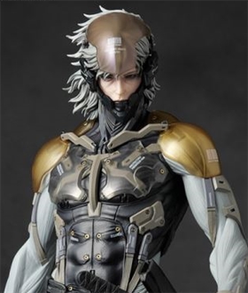 Raiden-statue-from-Metal-Gear-Solid-4-Guns-of-the-Patriots