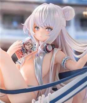 Le-Malin-Mercredi-at-the-Secret-Base-Azure-Lane-16