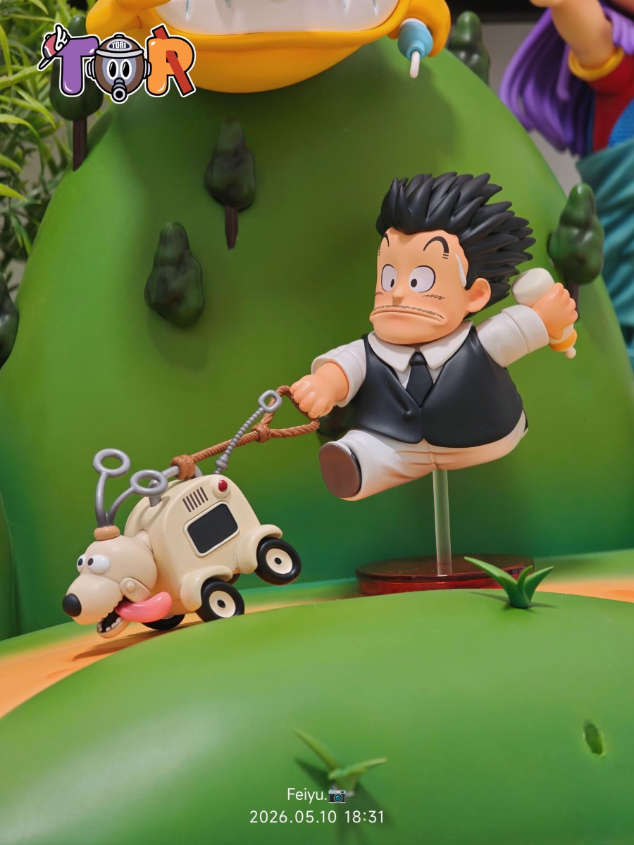 Dr. Slump and the Robot Doll