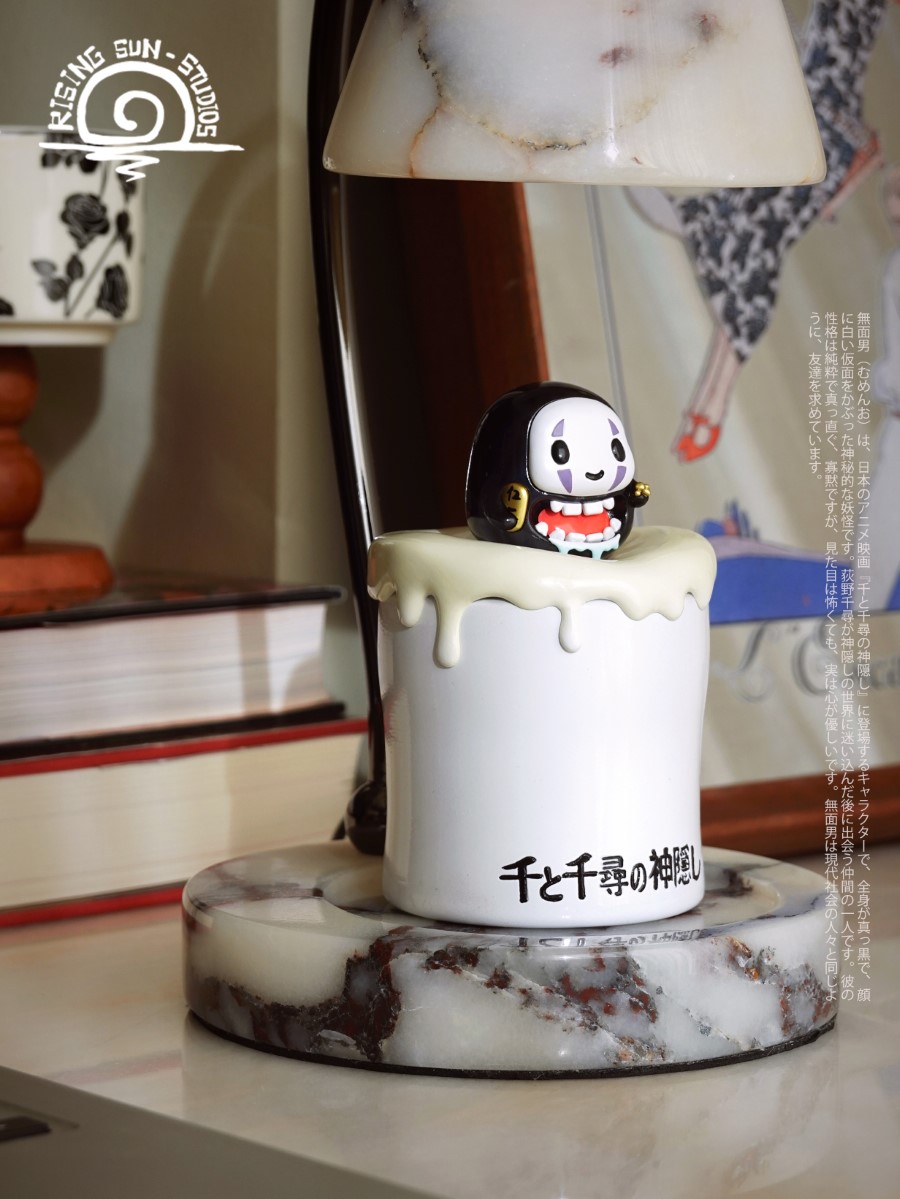 No-Face Scented Candle