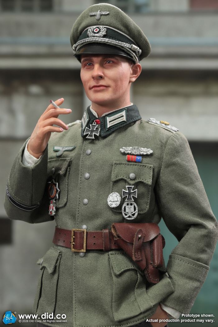WWII German Wehrmacht Officer - Otto Remehr 1/6