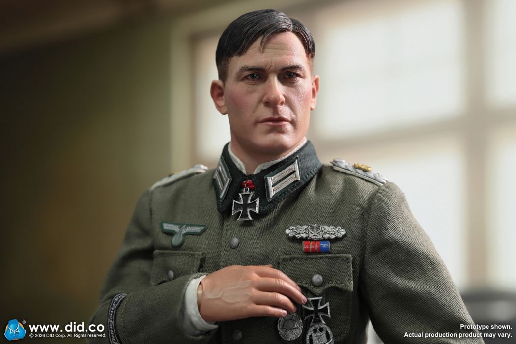 WWII German Wehrmacht Officer - Otto Remehr 1/6