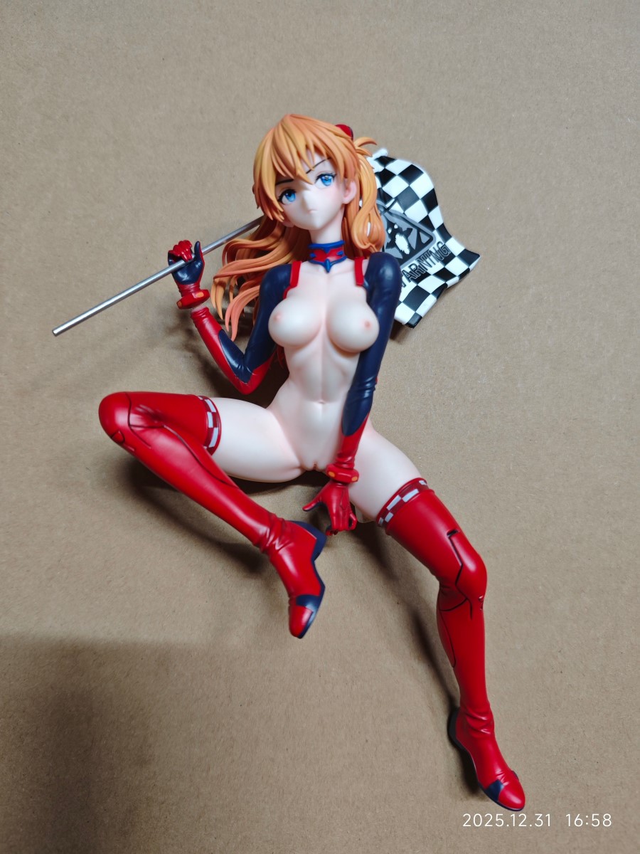 Asuka sitting on car - Evangelion 1/6