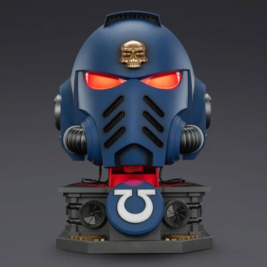 Ultramarines Captain MkX Helmet and Display Stand