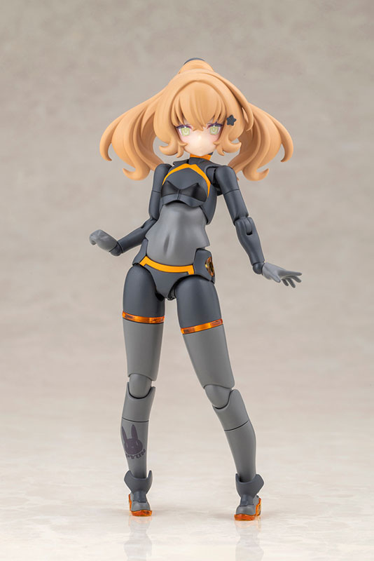 Megami Device PUNI MOFU RACING TU with Honda Z50J-1 Monkey