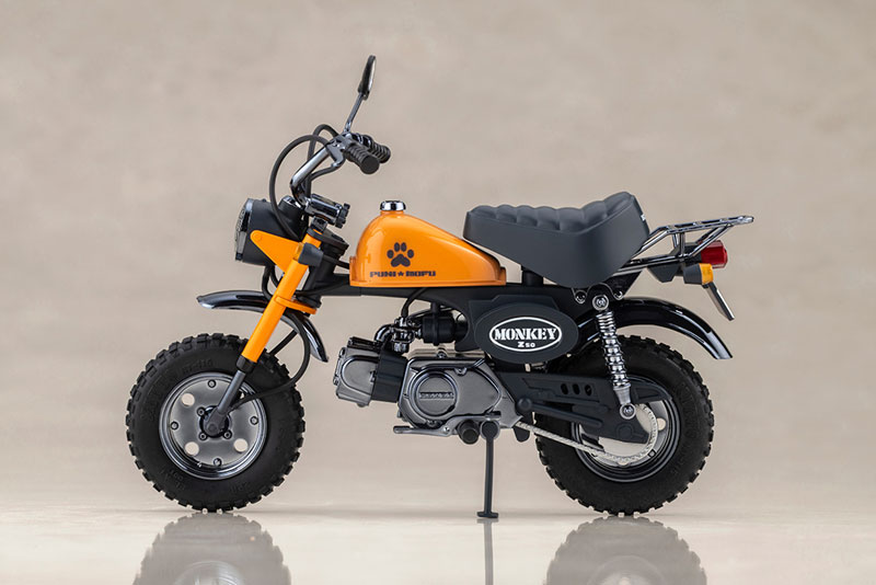Megami Device PUNI MOFU RACING TU with Honda Z50J-1 Monkey