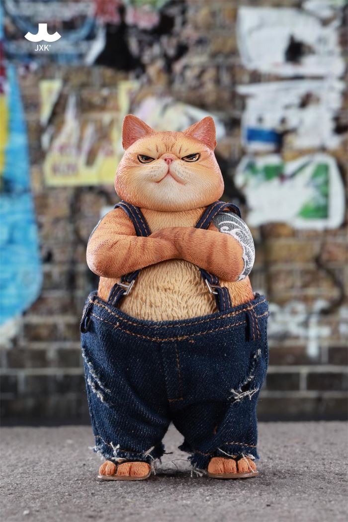 Tough-guy Cat