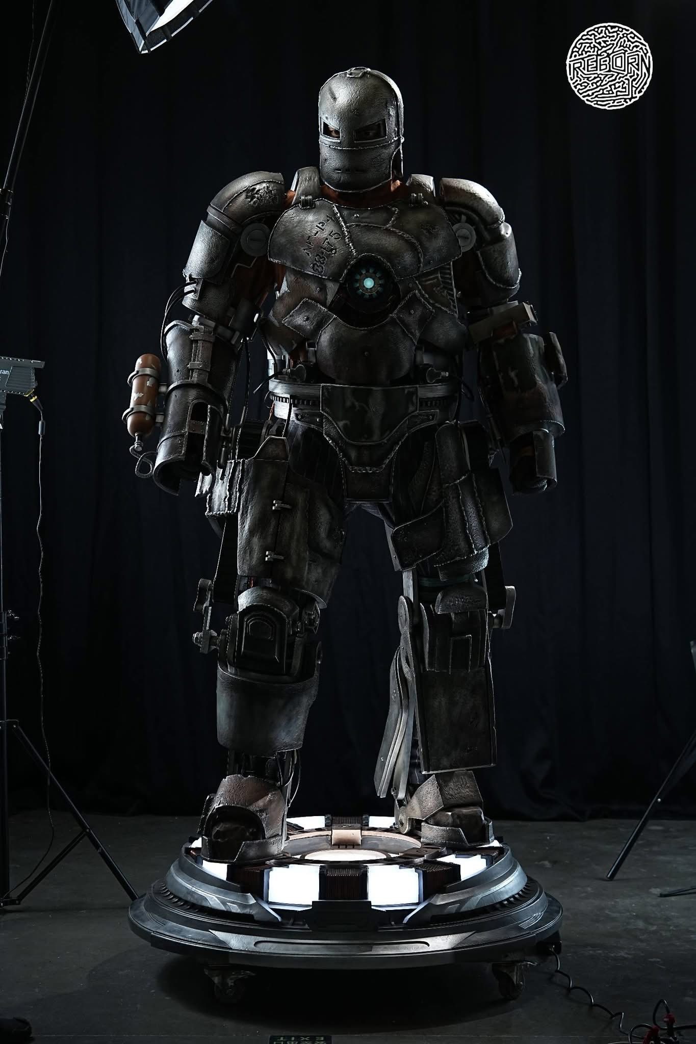 Iron Man MK1 Life-Size Statue 1/1