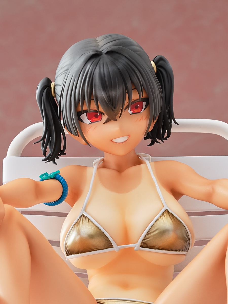 Kanna Sasaki Golden Bikini ver. 1/5