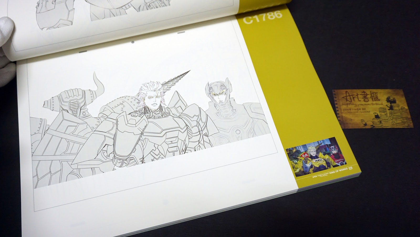 รีวิวหนังสือเก่าหายาก Tiger & Bunny Works - King of Works Art Book Limited Collector Box Set