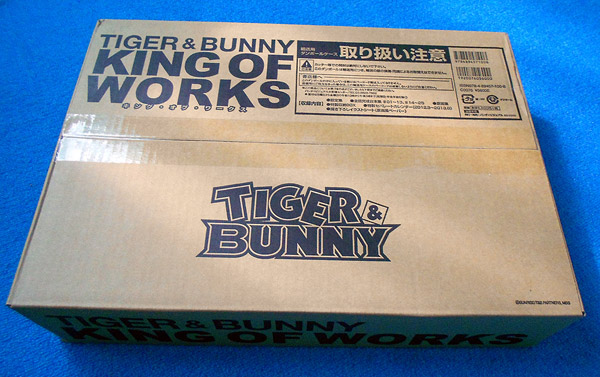 รีวิวหนังสือเก่าหายาก Tiger & Bunny Works - King of Works Art Book Limited Collector Box Set