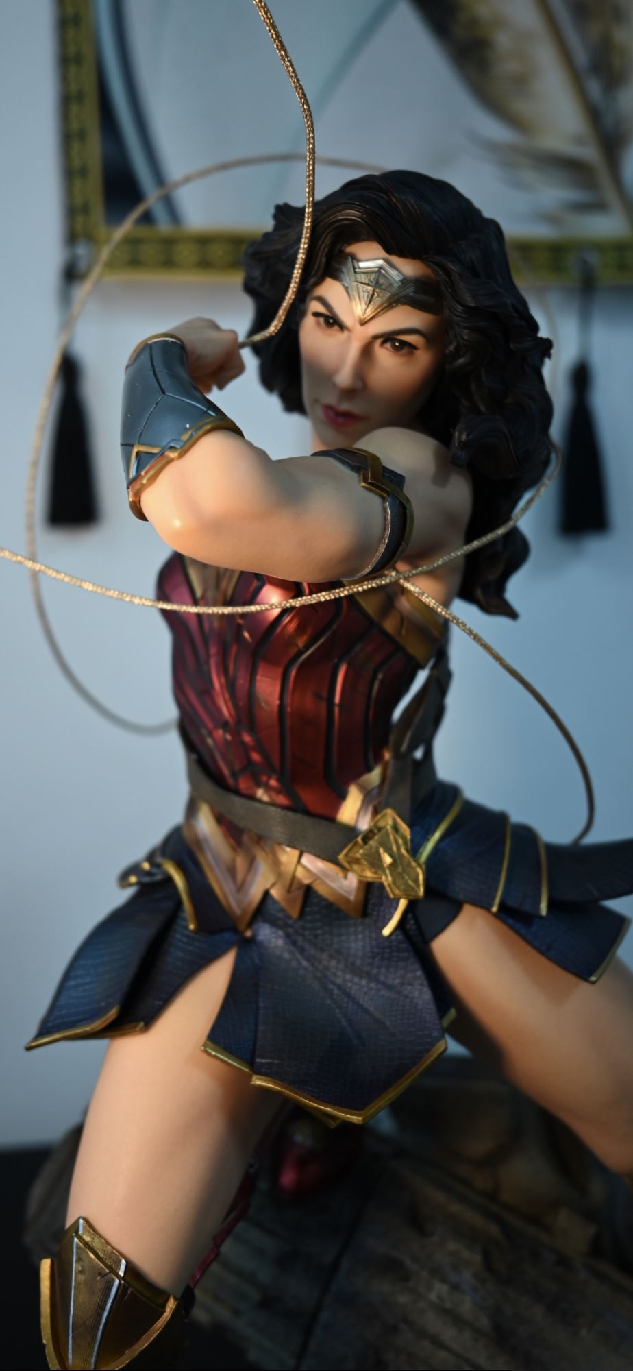 เบื้องหลังงานปั้นพร้อมภาพถ่ายสวย ๆ ของ Wonder Woman Queen Studios