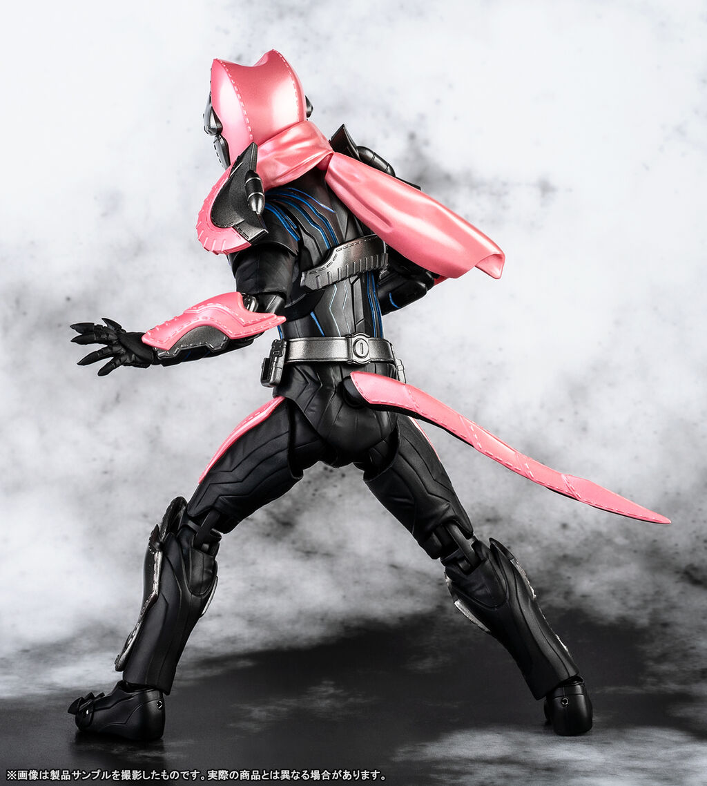 พรีวิวงาม ๆ SHFiguarts Kamen Rider Revice Rex Genome