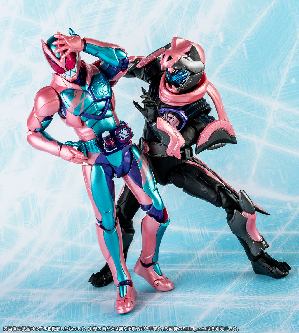 พรีวิวงาม ๆ SHFiguarts Kamen Rider Revice Rex Genome