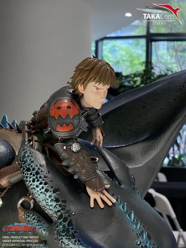 ชมภาพถ่ายสินค้าจริง How To Train Your Dragon: Hiccup & Toothless