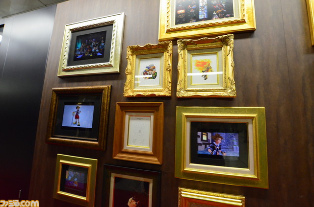 ไปชมงาน Kingdom Heart Memorial Stained Glass Clock ที่สถานีรถไฟชินจูกุ