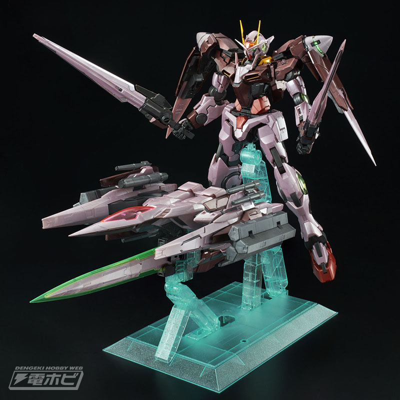 เตรียมจัดหนักอีกรอบ กับ Mobile Suit Gundam 00 รุ่น Perfect Grade พร้อมไฟ LED และเฟรมใส