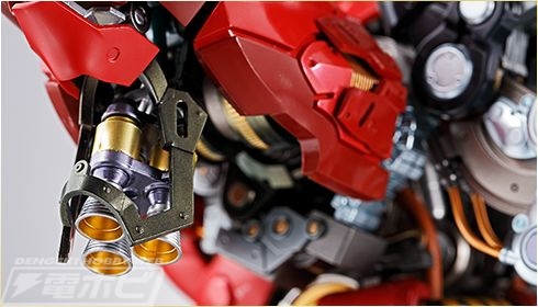 รายละเอียดสุดยอด!! กับ Mobile Suit Sazabi ในโมเดลของสะสมซีรีส์ FORMANIA