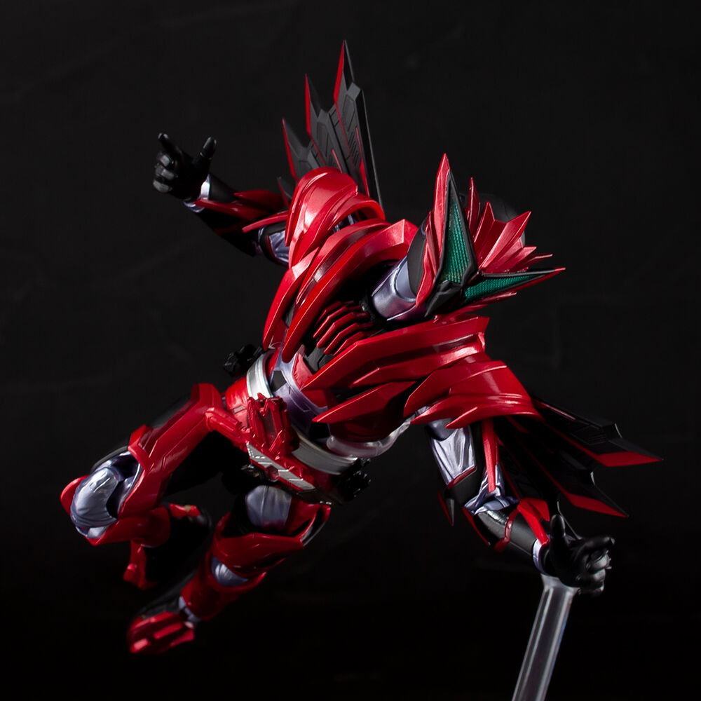 พรีวิวงาม ๆ SHFiguarts Kamen Rider Xun Burning Falcon