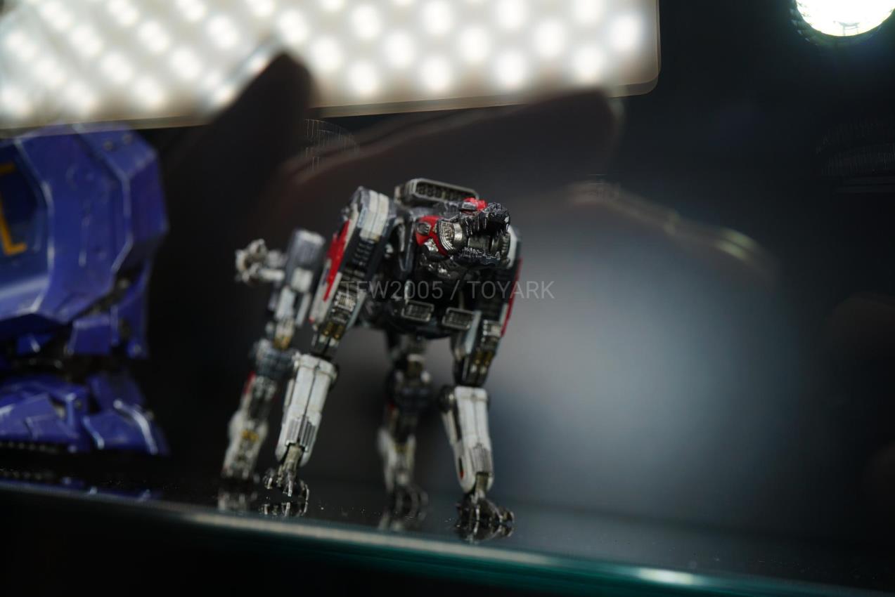 รวมภาพถ่ายหุ่น Transformer ค่าย Threezero ในงาน Toy Fair 2020