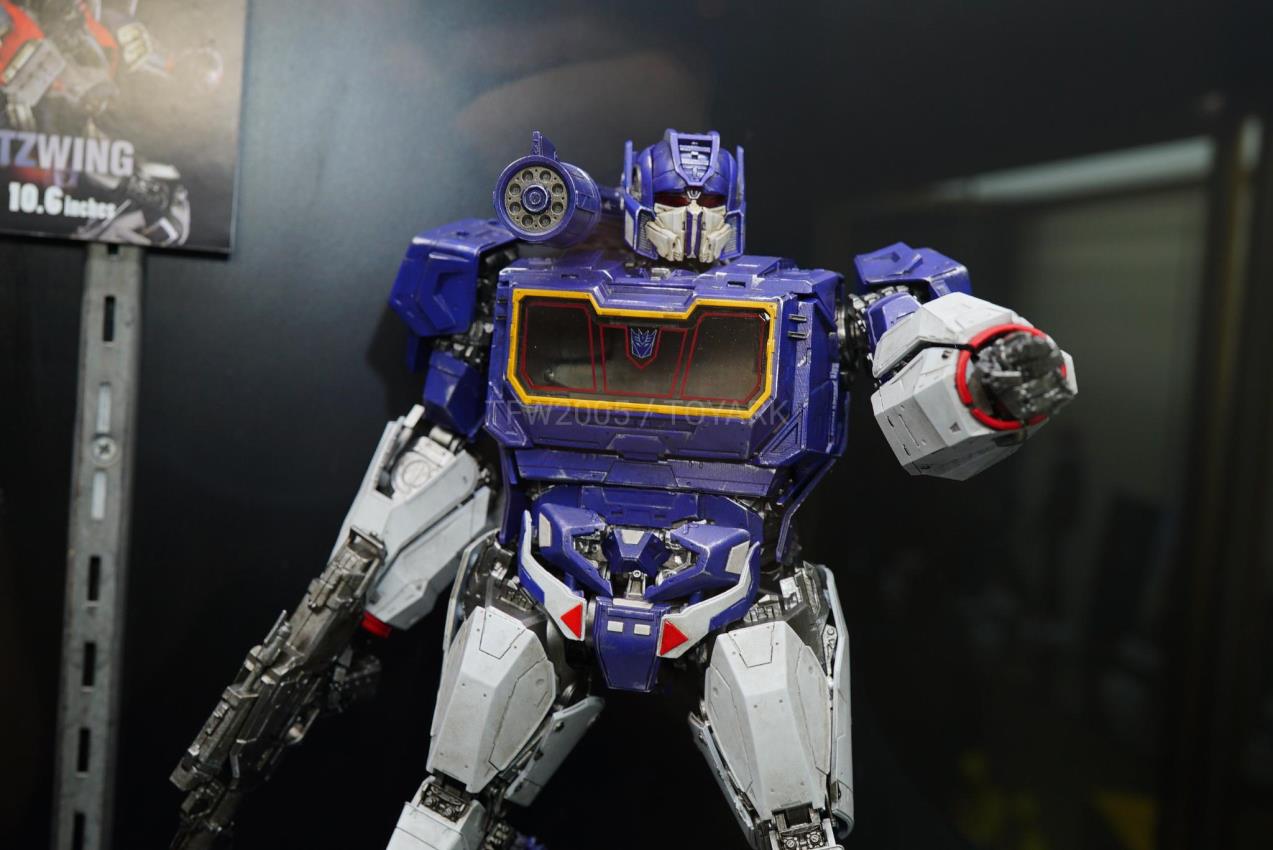 รวมภาพถ่ายหุ่น Transformer ค่าย Threezero ในงาน Toy Fair 2020