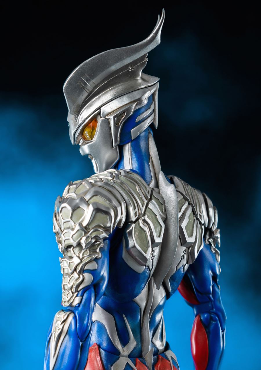กว่าจะมาเป็น ThreezeroX Ultraman Zero โดย Takagi Akinori