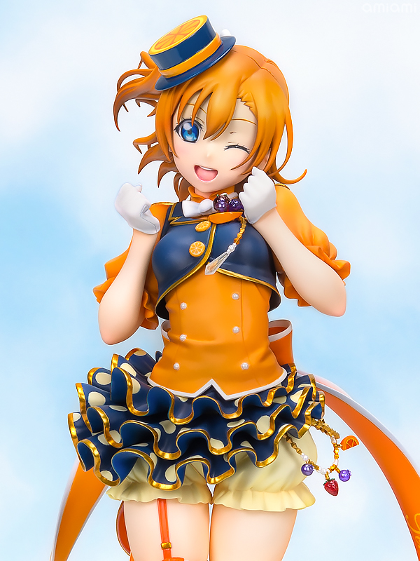 รีวิวฟิกเกอร์สุดน่ารักของ Honoka Kosaka จาก Love Live! School Idol Festival