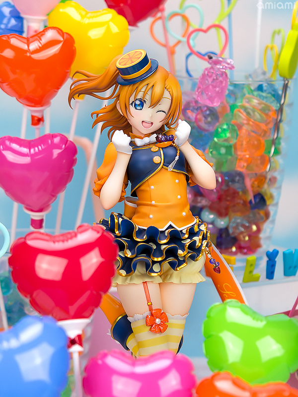 รีวิวฟิกเกอร์สุดน่ารักของ Honoka Kosaka จาก Love Live! School Idol Festival