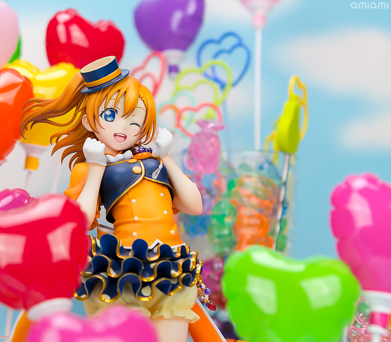 รีวิวฟิกเกอร์สุดน่ารักของ Honoka Kosaka จาก Love Live! School Idol Festival