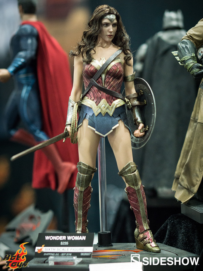 Wonder Women Hot Toys