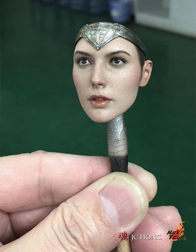 Wonder Women Hot Toys