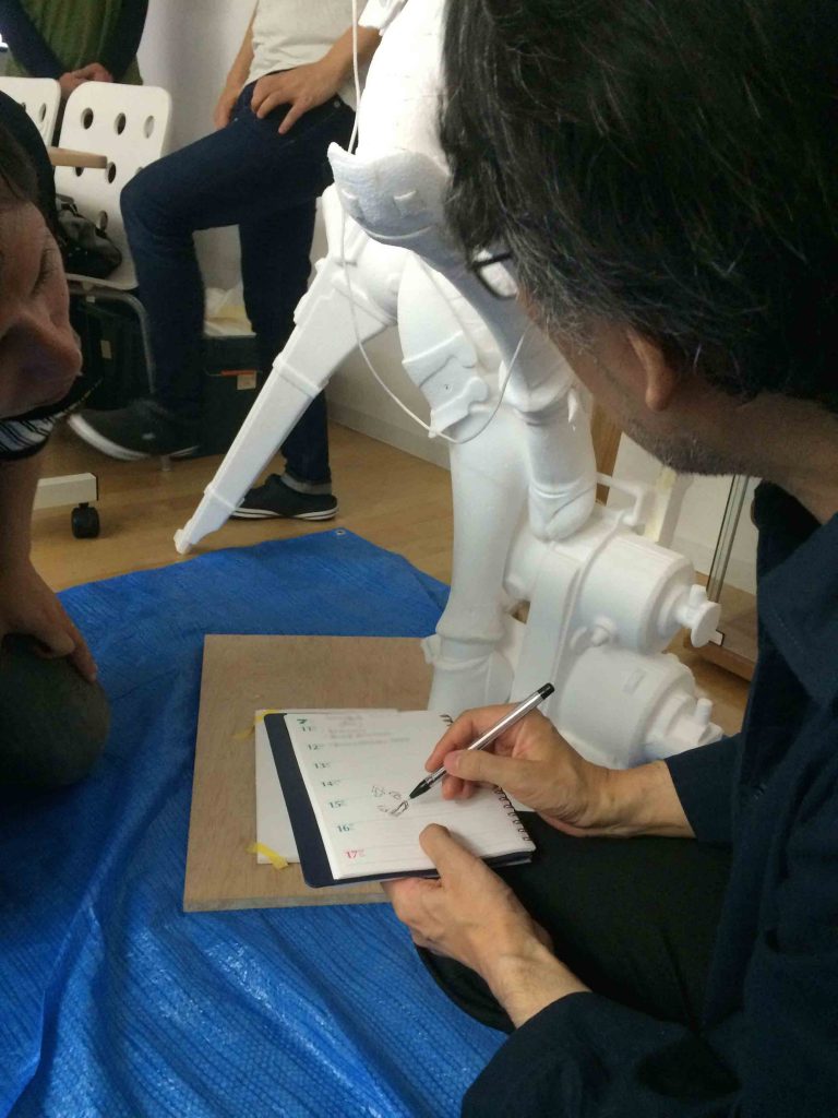 มาดูเบื้องหลังงานปั้นขนาดเท่าตัวจริงของ Mumei กันเถอะ